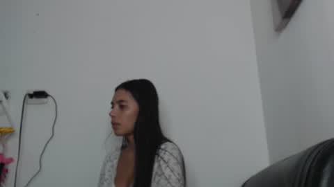 Snapshot of cristal_loverss chatting on June 16, 2026, 10:18 am cristal beautiful online show from June 16, 2026, 10:18 am