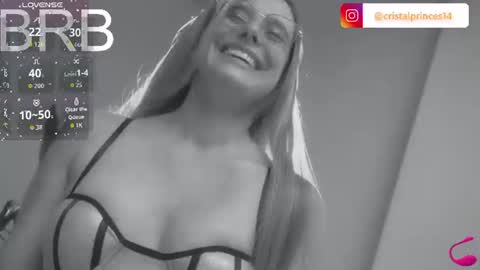 Snapshot of cristal_princess_ chatting on June 12, 2026, 10:19 pm Cristal online show from June 12, 2026, 10:19 pm