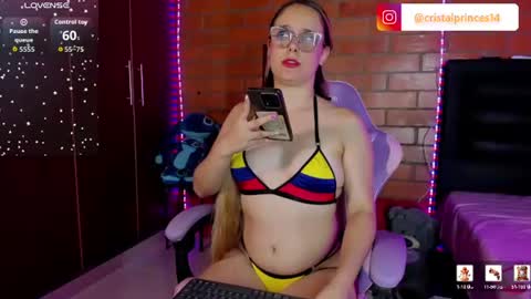 Snapshot of cristal_princess_ chatting on June 18, 2026, 3:07 am Cristal online show from June 18, 2026, 3:07 am