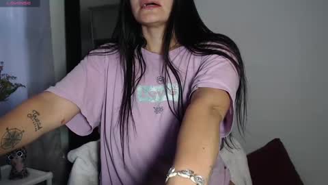 Cristal  online show from March 1, 2025, 9:37 pm