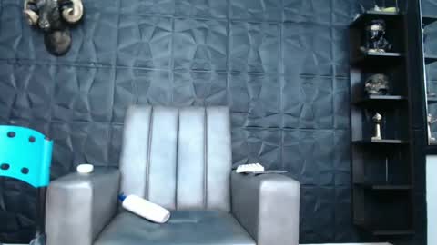 Snapshot of cristal_smith06 chatting on February 24, 2025, 8:27 am Hanna online show from February 24, 2025, 8:27 am