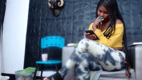 Snapshot of cristal_smith06 chatting on September 29, 2025, 9:36 am Hanna online show from September 29, 2025, 9:36 am