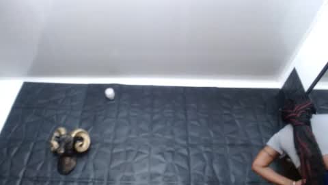 Snapshot of cristal_smith06 chatting on December 15, 2025, 7:56 am Hanna online show from December 15, 2025, 7:56 am