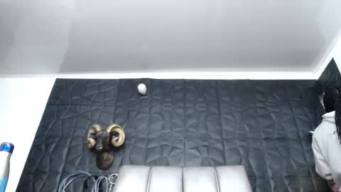 Snapshot of cristal_smith06 chatting on April 15, 2026, 8:54 am Hanna online show from April 15, 2026, 8:54 am
