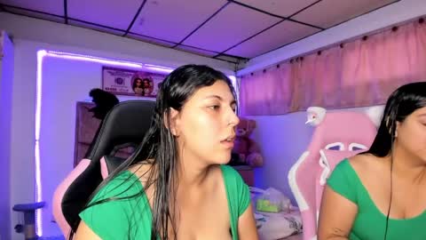 cristal_smith20 online show from May 26, 2026, 1:29 pm