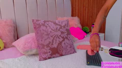 STEFANYIG cristalsubin online show from November 3, 2025, 1:56 pm