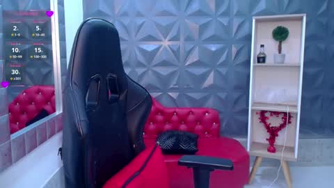 Cristal online show from April 22, 2026, 12:57 am