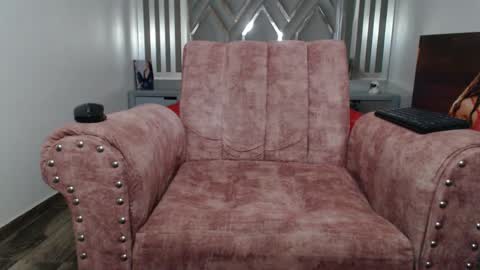 Natalie                      online show from February 28, 2025, 4:21 am