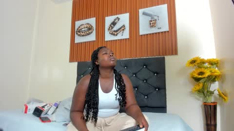 cristale69 online show from September 24, 2025, 4:16 am