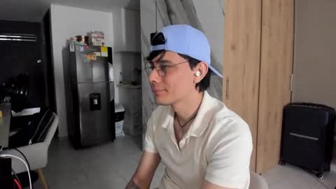 Cristian  online show from February 21, 2025, 10:26 pm