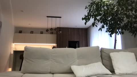 CristianoHailey online show from January 5, 2025, 11:26 am