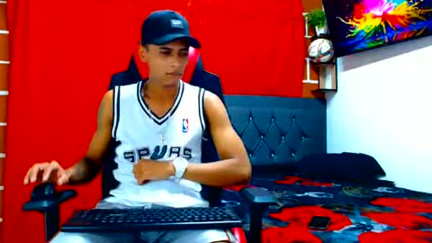Snapshot of cristiantayron chatting on July 7, 2026, 6:38 am cristian online show from July 7, 2026, 6:38 am
