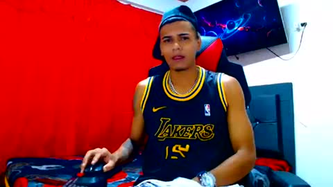 Snapshot of cristiantayron chatting on July 24, 2026, 2:37 pm cristian online show from July 24, 2026, 2:37 pm
