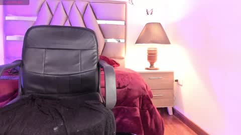 Cristina online show from December 18, 2024, 11:19 pm