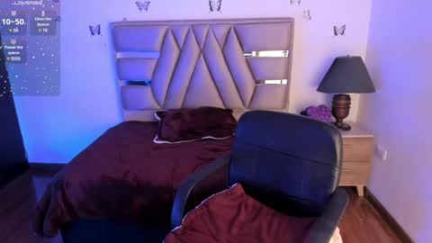 Cristina online show from February 1, 2025, 1:02 am