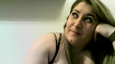 cristina20021991 online show from January 6, 2025, 9:54 pm