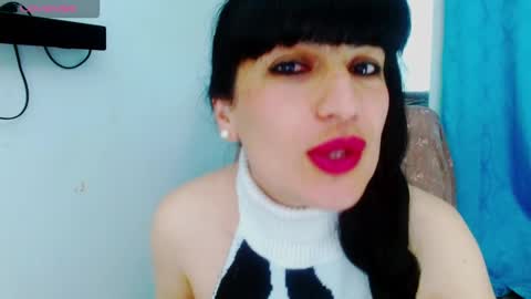 Cristina online show from September 22, 2025, 1:29 am