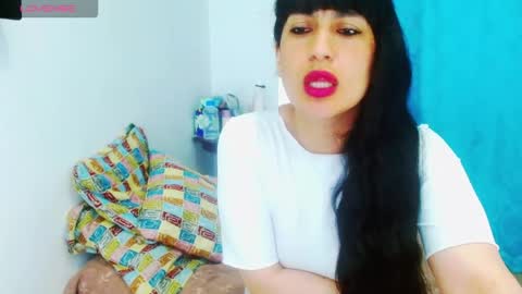 Cristina online show from October 5, 2025, 2:21 am