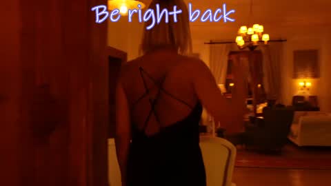 CristinaVinci online show from December 7, 2024, 7:32 pm