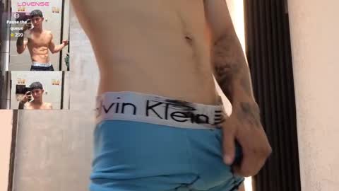 cristopher23  online show from September 12, 2025, 2:39 pm