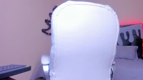 Cristopher online show from December 18, 2024, 3:55 pm