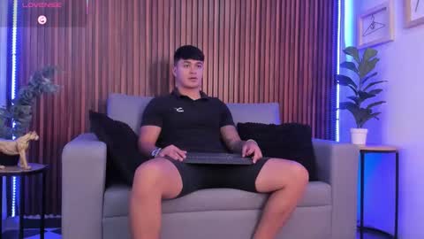 Cristopher online show from February 26, 2026, 1:21 pm