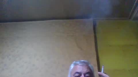 crmperez online show from January 31, 2025, 4:47 am