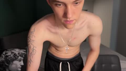 cronck52 online show from November 23, 2025, 7:46 pm