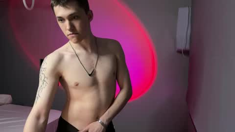 cronck52 online show from April 21, 2026, 7:17 pm