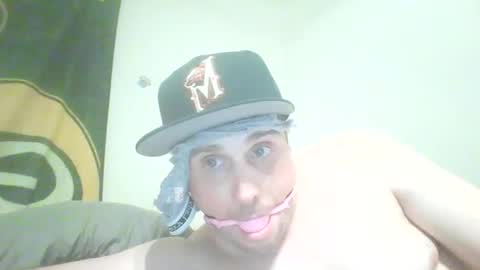 Snapshot of cronski_longcock chatting on October 19, 2025, 12:33 am cronski_longcock online show from October 19, 2025, 12:33 am