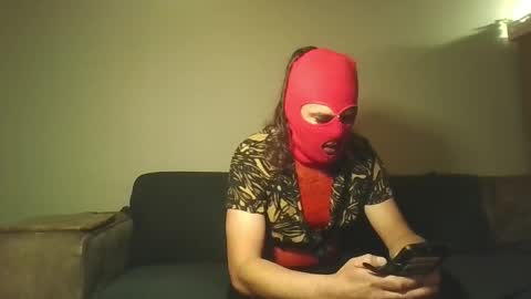 Snapshot of crossdress2anal chatting on May 17, 2026, 10:28 pm crossdress2anal online show from May 17, 2026, 10:28 pm