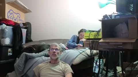 Crownandkat online show from February 4, 2026, 7:58 am