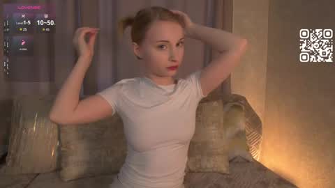 Rina online show from November 28, 2025, 9:12 am