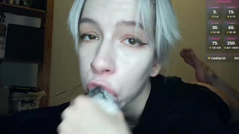 Snapshot of cruellagoth chatting on May 1, 2026, 3:49 pm Cruella online show from May 1, 2026, 3:49 pm