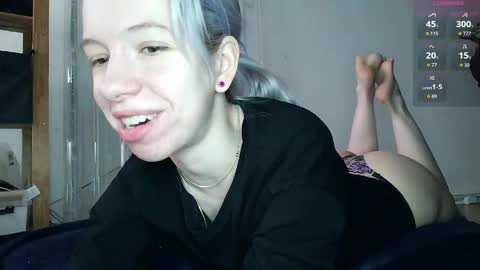Snapshot of cruellagoth chatting on May 21, 2026, 11:17 am Cruella online show from May 21, 2026, 11:17 am