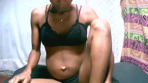 crushlove069 online show from February 6, 2026, 3:00 am