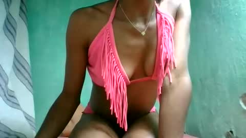 Snapshot of crushlove069 chatting on June 3, 2026, 3:39 pm crushlove069 online show from June 3, 2026, 3:39 pm