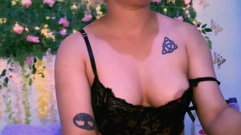 crysrus online show from December 7, 2024, 12:52 am