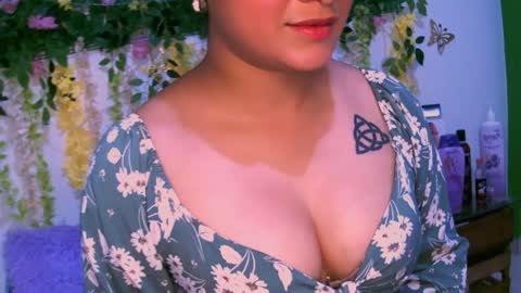 crysrus online show from December 10, 2024, 12:28 am