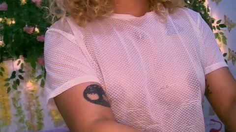 crysrus online show from December 25, 2024, 10:48 pm