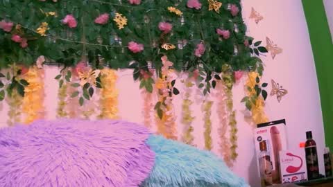 crysrus online show from September 27, 2025, 2:05 am