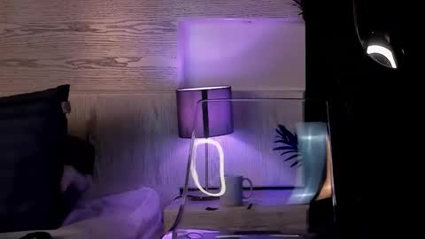 CRISTAL online show from March 4, 2026, 12:11 pm