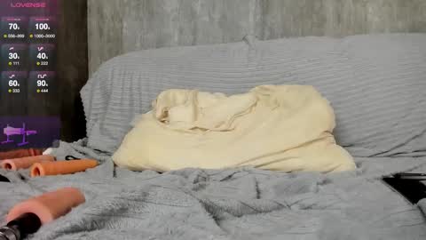 crysta liza online show from October 30, 2025, 10:10 pm