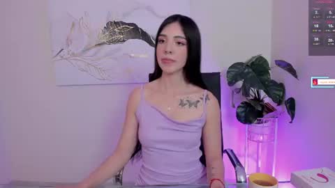 Snapshot of crystal_arlette chatting on July 23, 2026, 1:42 pm crystal_arlette online show from July 23, 2026, 1:42 pm