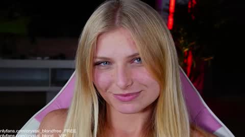 Crystal online show from February 21, 2026, 8:10 pm