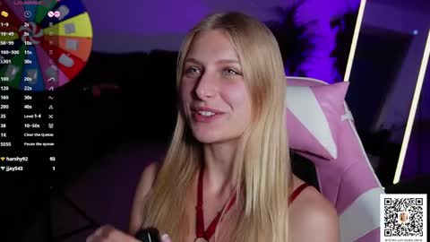 Snapshot of crystal_blond chatting on April 15, 2026, 7:21 pm Crystal online show from April 15, 2026, 7:21 pm