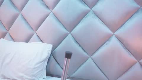 crystal_gilton online show from February 16, 2026, 7:10 pm