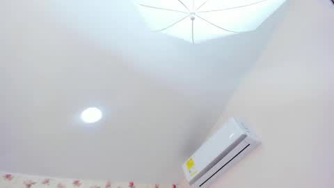 Snapshot of crystal_watson0 chatting on May 22, 2026, 1:39 pm Milf Latina online show from May 22, 2026, 1:39 pm