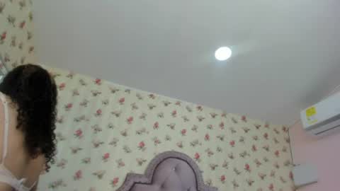 Snapshot of crystal_watson0 chatting on August 1, 2026, 1:10 pm Milf Latina online show from August 1, 2026, 1:10 pm