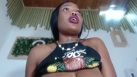 Crystal online show from January 30, 2025, 11:24 pm